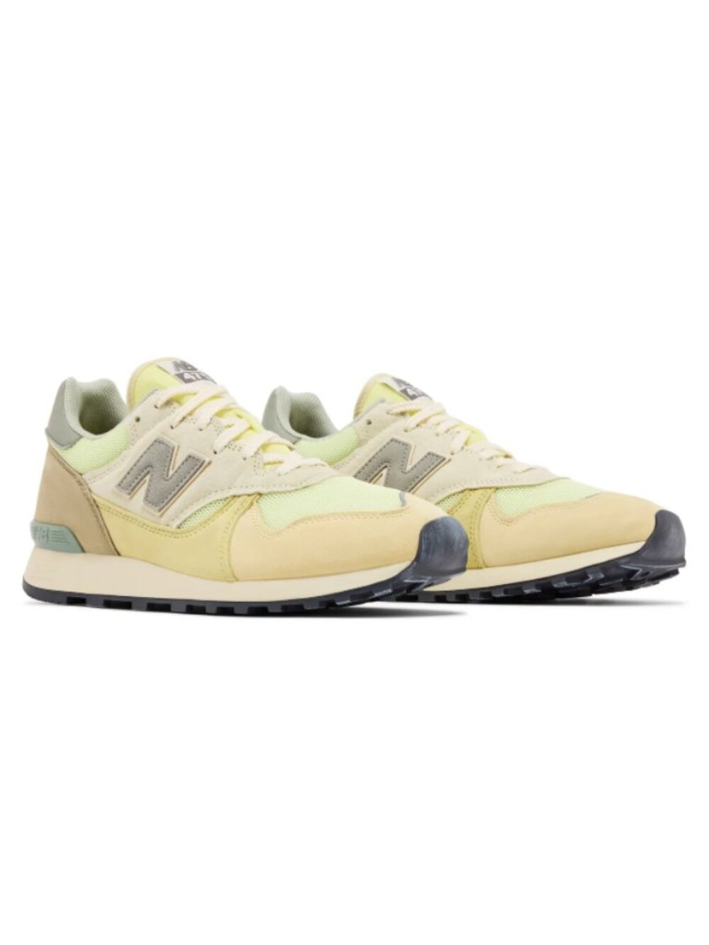 AURALEE x New Balance 475